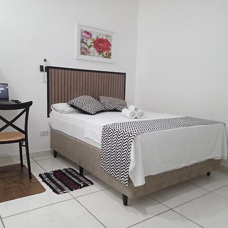 Loft 2 Completo Ar Canais Assinat Garagem Internet Prox Aparecida E Industrias Apartment ปินดามอญญานกาบา ภายนอก รูปภาพ
